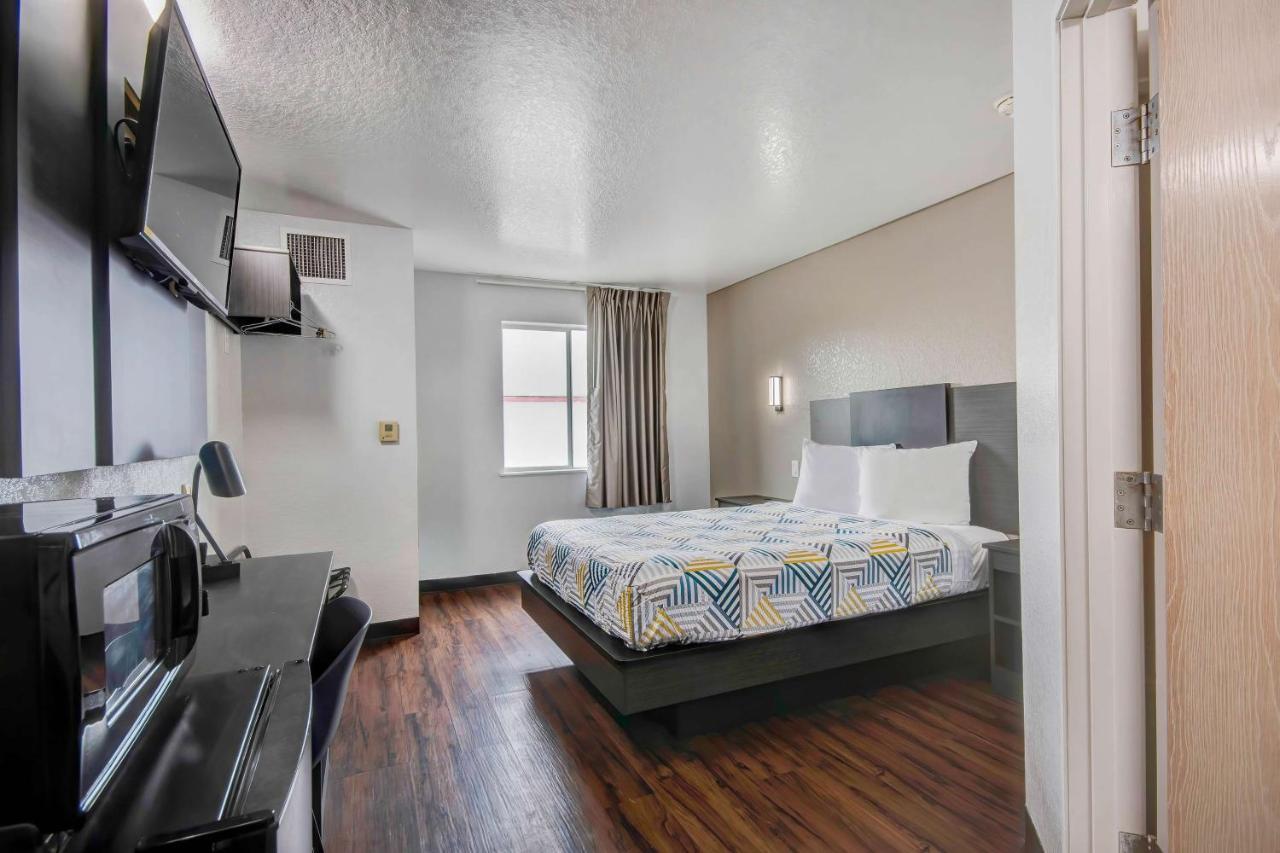 Motel 6-San Antonio, Tx - Sea World North Εξωτερικό φωτογραφία